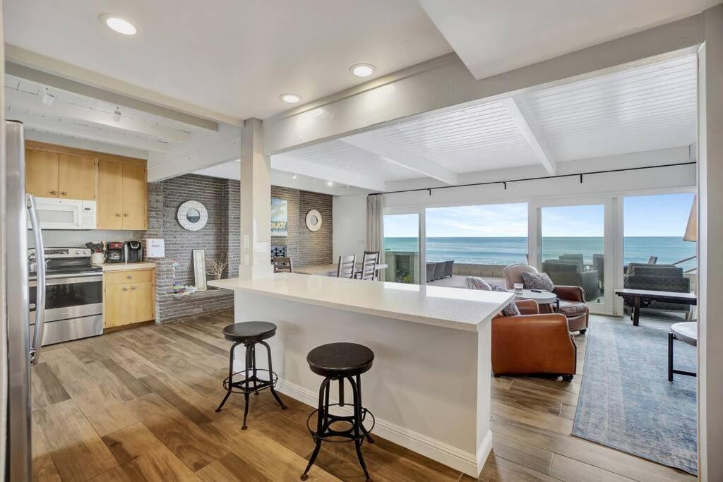 On The Sand!! Private Beach! Ocean Front Hot Tub!! Dana Point Exterior photo